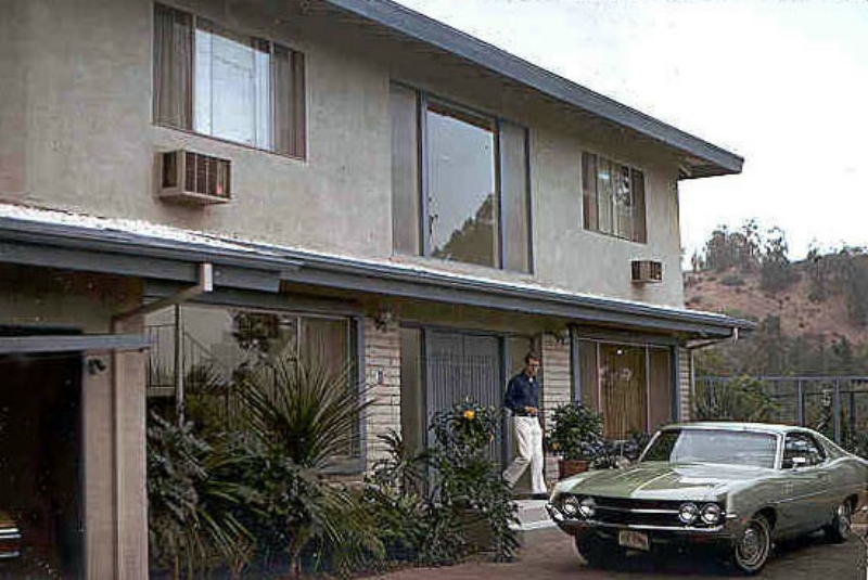 ../Images/Briarvale Lane Dick on Porch.jpg